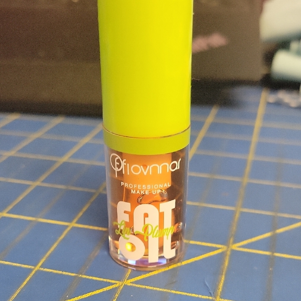 Fiobnnar Professional Makeup Fat Oil Lip Plump 3" Tube New Citrus